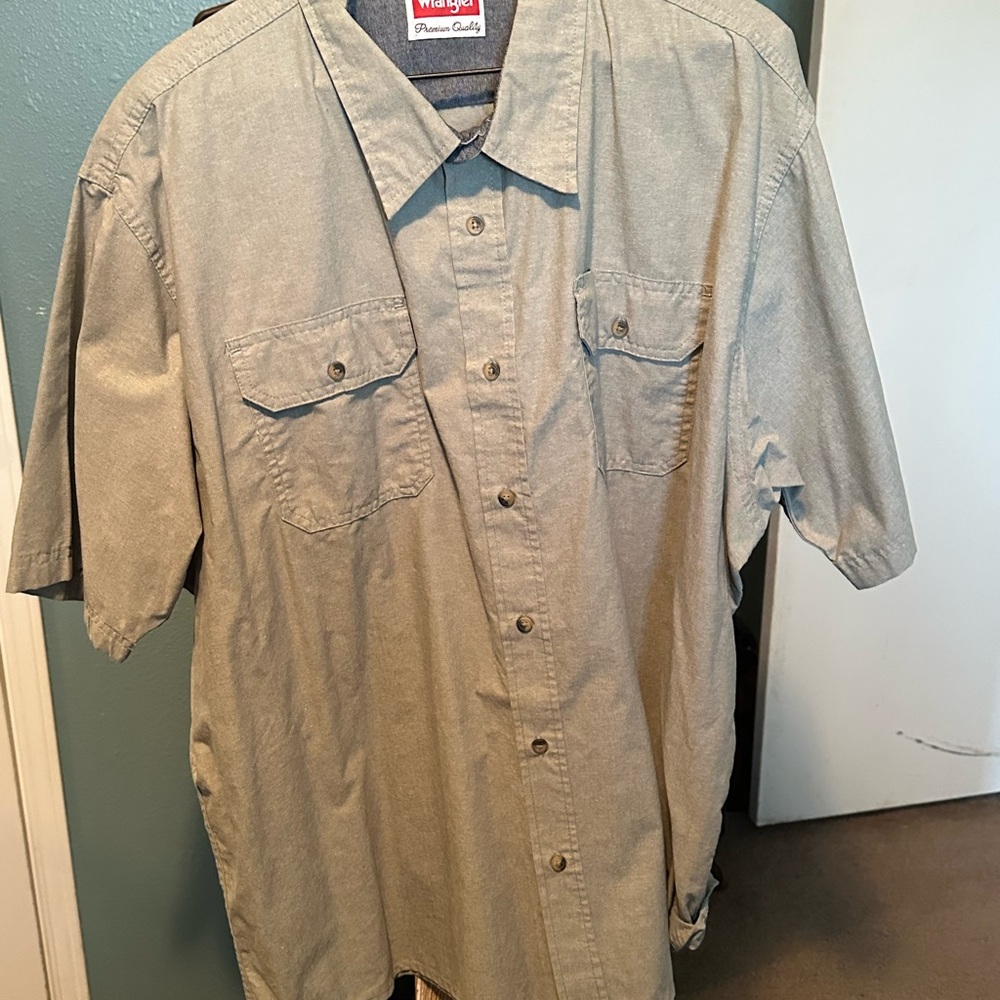 Men's Wrangler Short Sleeve Button-Up Shirt Size 2XL